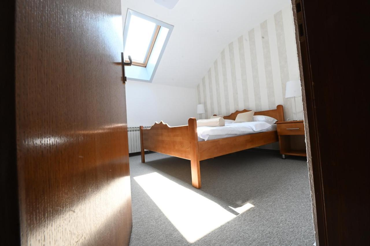 Sobe - Rooms Drvorez Banja Luka Kültér fotó